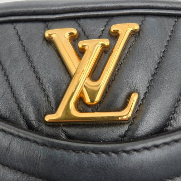 COA INCLUDED - Louis Vuitton M53682 NAVY/Black Camera Bag Wave Crossbody - Picture 9 of 15